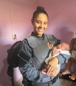 Rivanne Rocha visitou o bebê nesta quarta-feira (13)