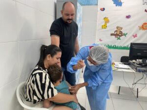 FMS solicita que a população atualize a caderneta de vacinação em Teresina