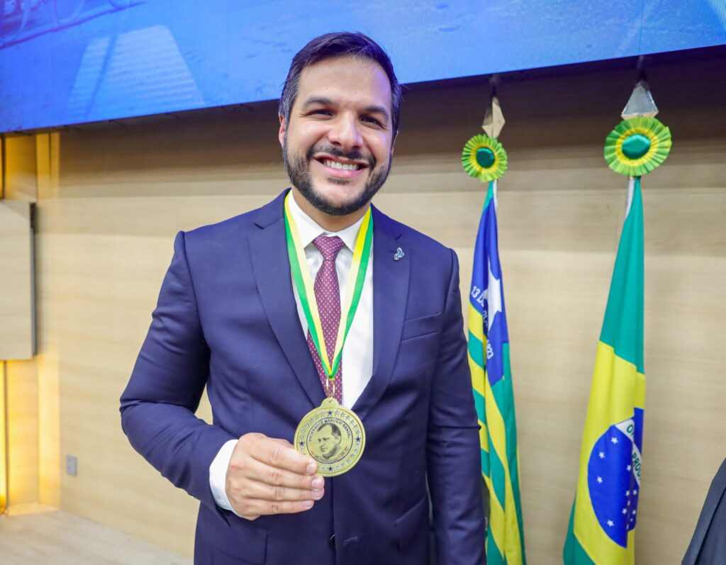 Secretário Washington Bandeira