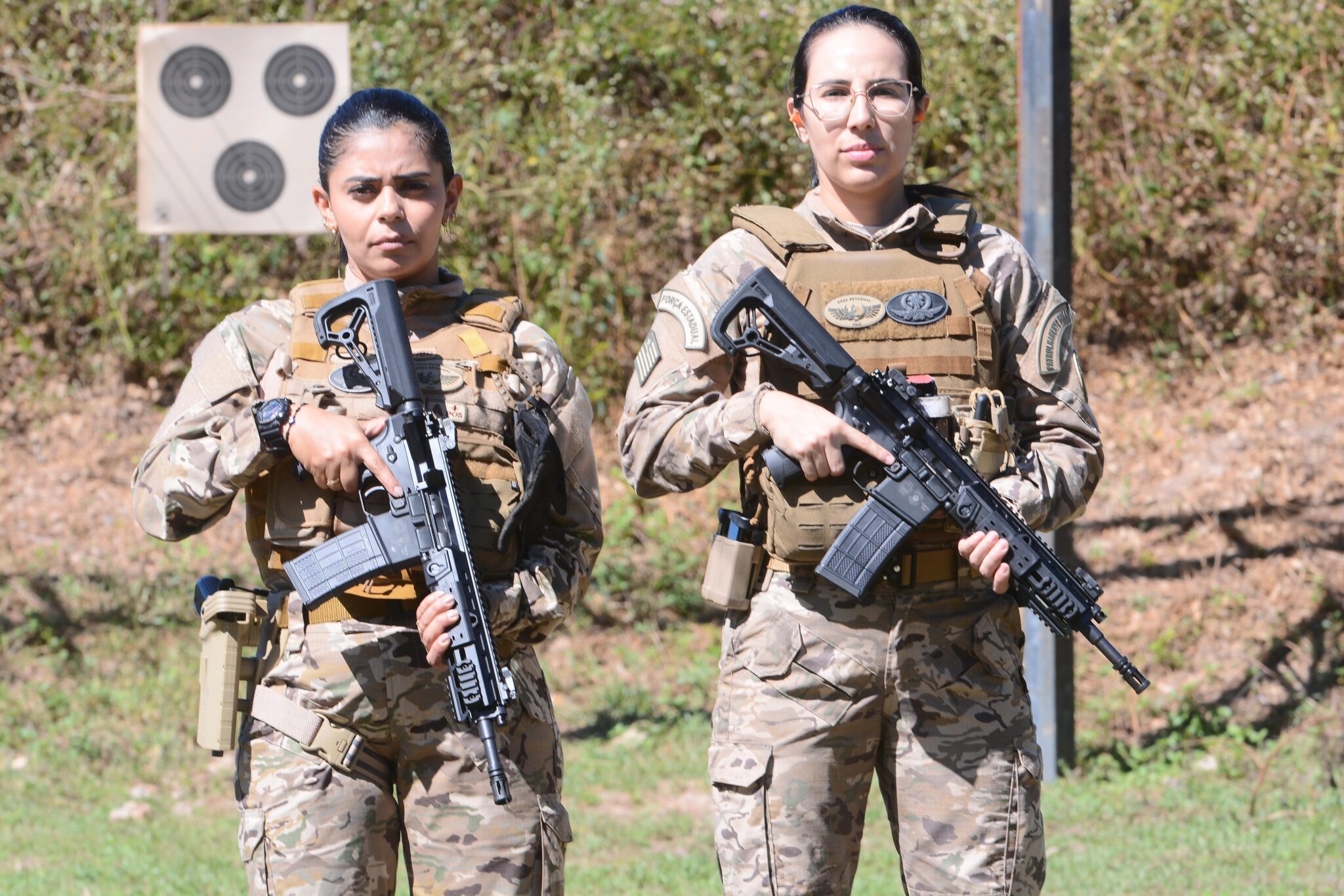 Policiais do BEPI com novos fuzis
