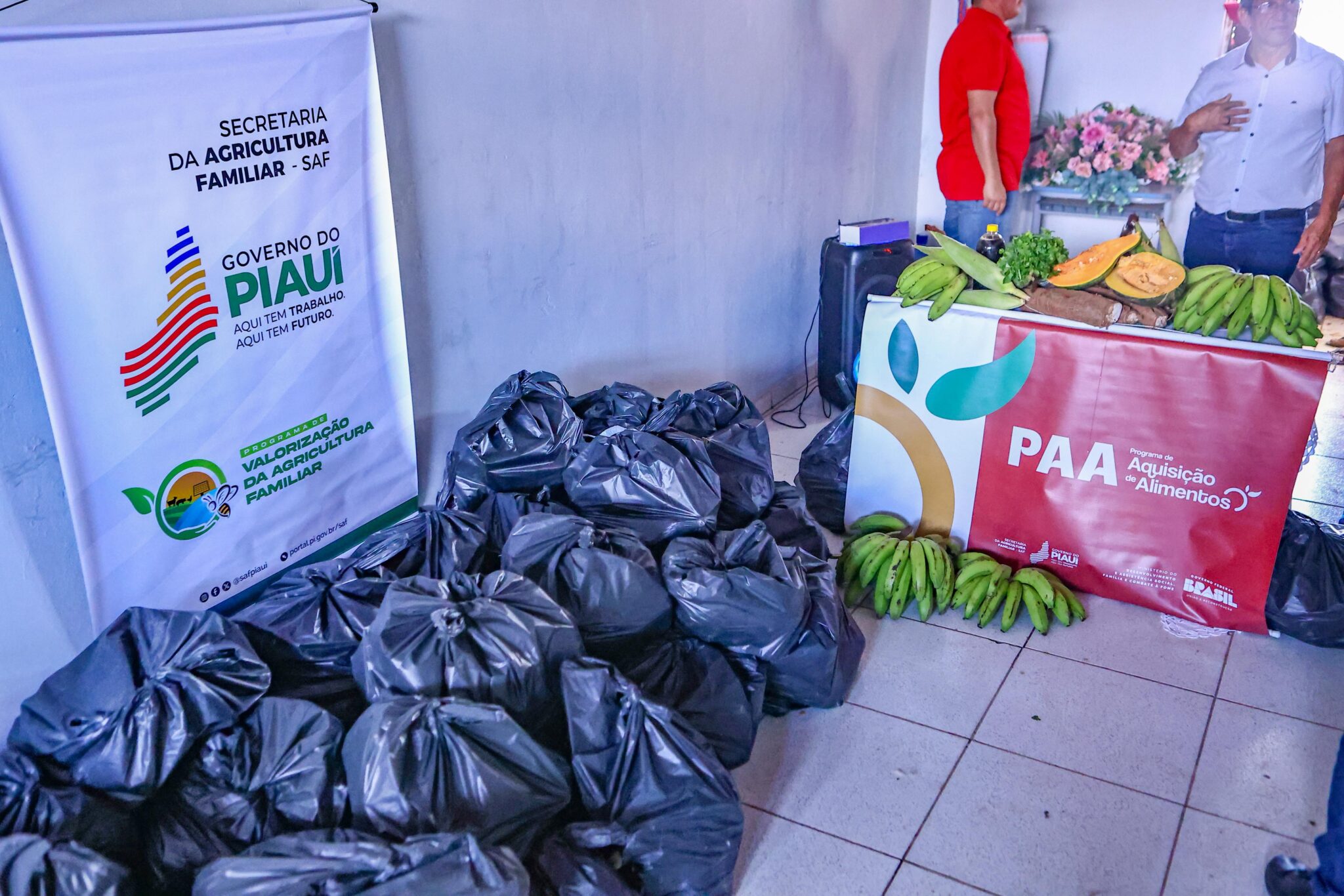 Alimentos doados pela SAF