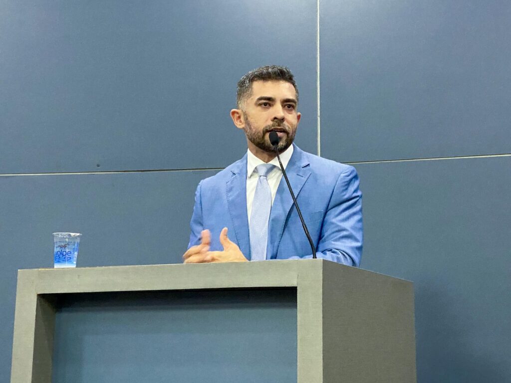 Secretário Rodrigo Amorim