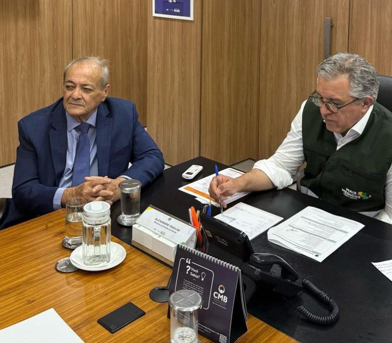 Silvio Mendes e ministro Padilha