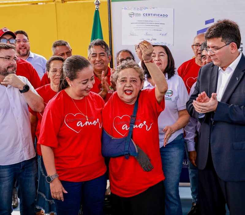 Inauguracao-de-Obras-do-Orcamento-Participativo-Digital-do-Piaui-–-OPA.-Biblioteca-Francisca-Maria-de-Moura-Neguinha-e-Reforma-do-Centro-Esportivo-Deputada-Francisca-Trindade-14-2048x1366