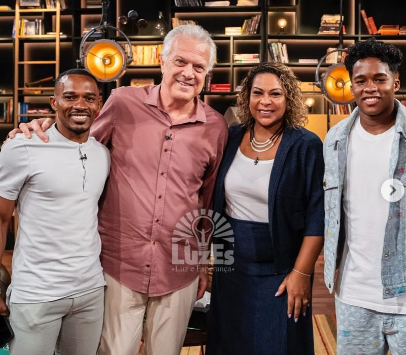 {"remix_data":[],"remix_entry_point":"challenges","source_tags":["local"],"origin":"unknown","total_draw_time":0,"total_draw_actions":0,"layers_used":0,"brushes_used":0,"photos_added":0,"total_editor_actions":{},"tools_used":{"addons":1,"transform":1},"is_sticker":false,"edited_since_last_sticker_save":true,"containsFTESticker":false}