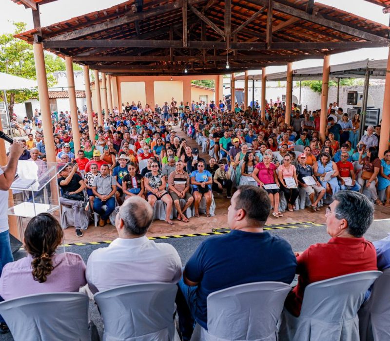 Assentamento Macambira recebe título de terra no Piauí