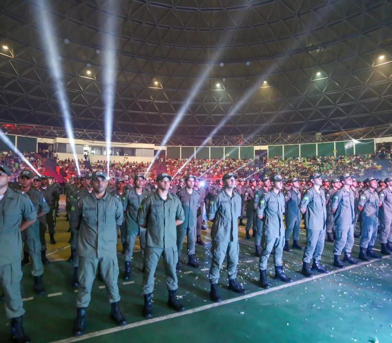 Solenidade de formatura de soldados da PMPI nomeados