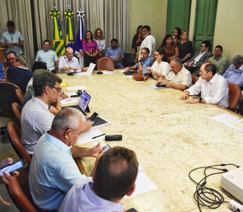 Reunião de Silvio Mendes com seus secretários