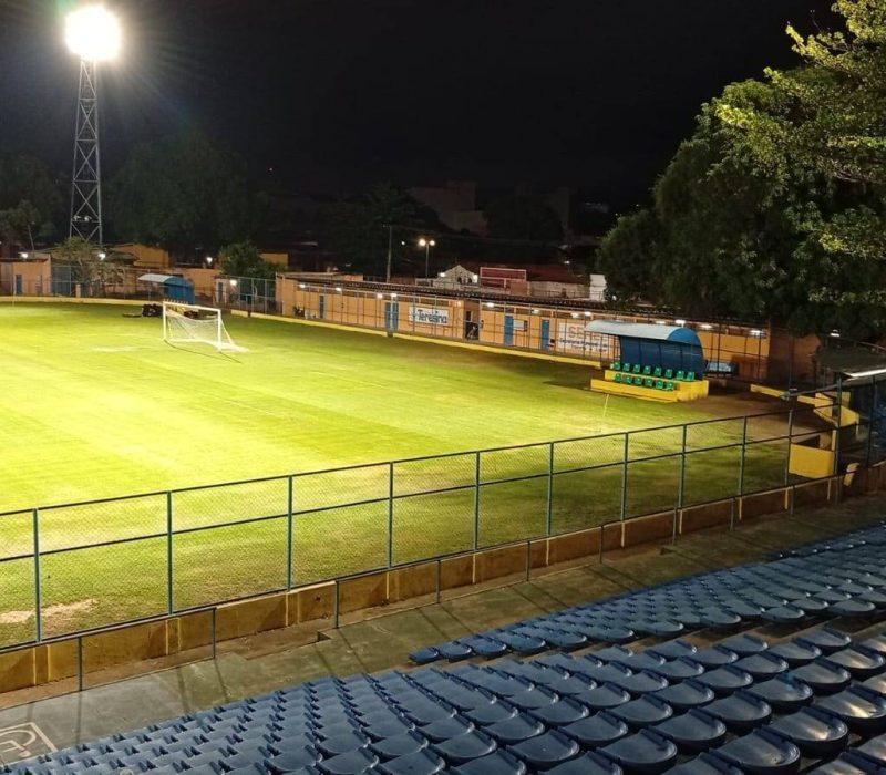 Estádio Municipal Lindolfo Monteiro