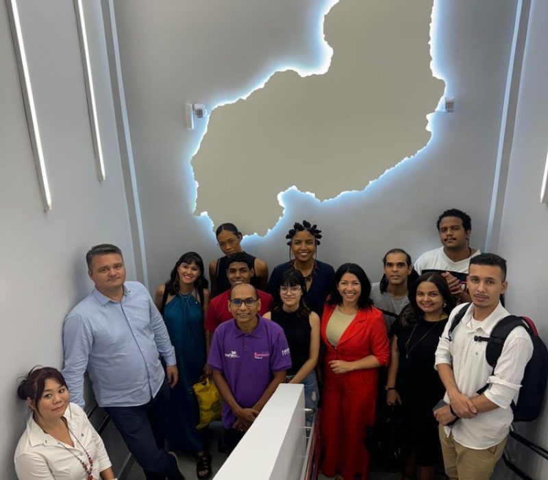 Finalistas da Expo Favela Piauí 2024 visitam a Investe Piauí