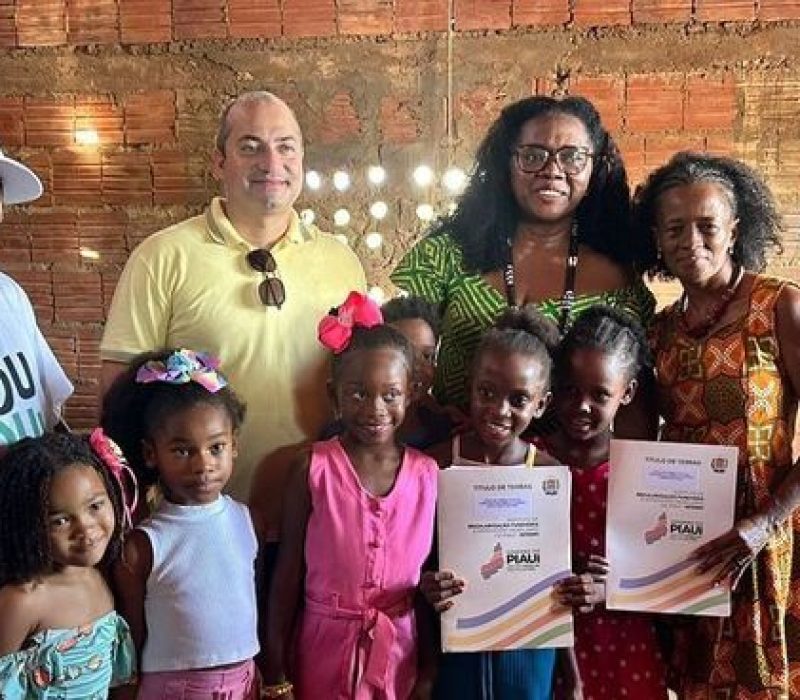 Entrega de títulos de terra no Piauí